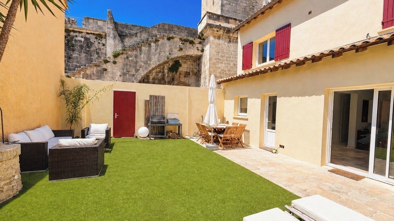 Photo of Outdoor in Aigues-Mortes