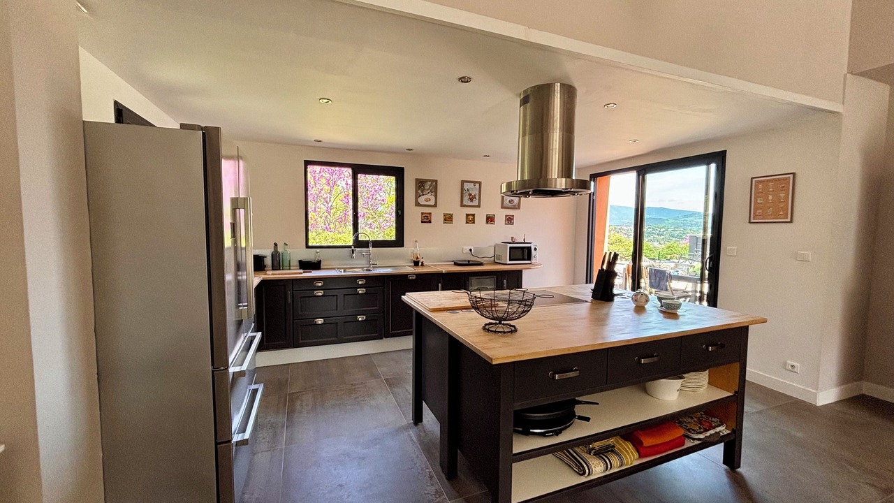 Photo of Kitchen in Apt