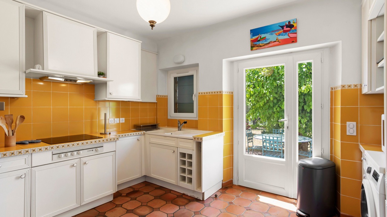 Photo of Kitchen in Tourrettes