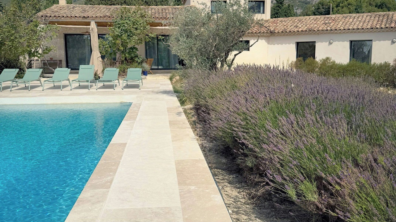 Photo of Outdoor in Eyguieres