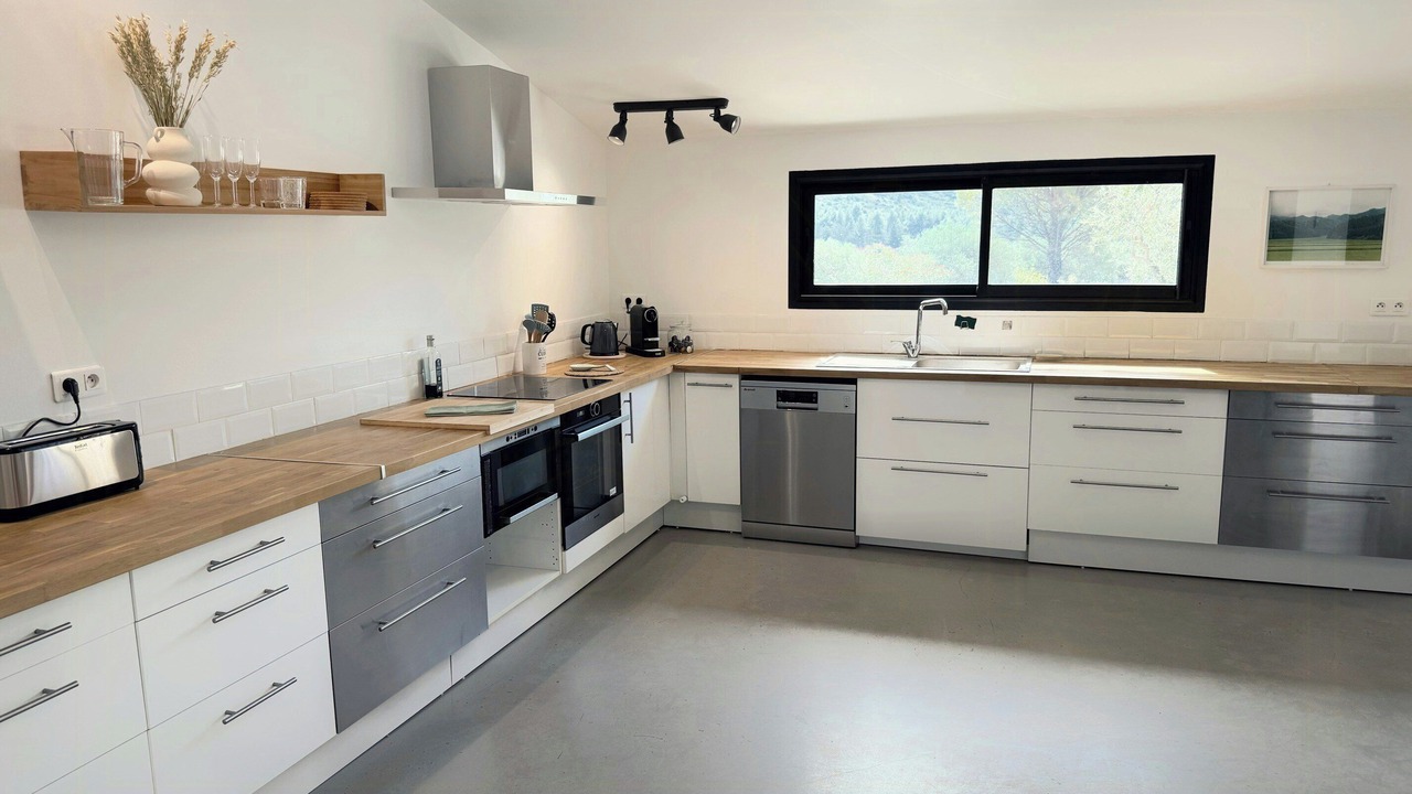 Photo of Kitchen in Eyguieres