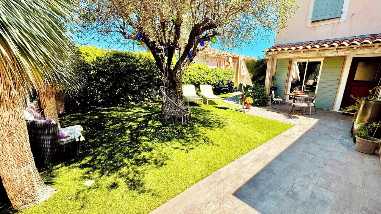 Photo of Patio Balcony in Ramatuelle