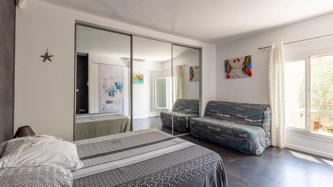 Photo of Bedroom in Vielle-Chapelle