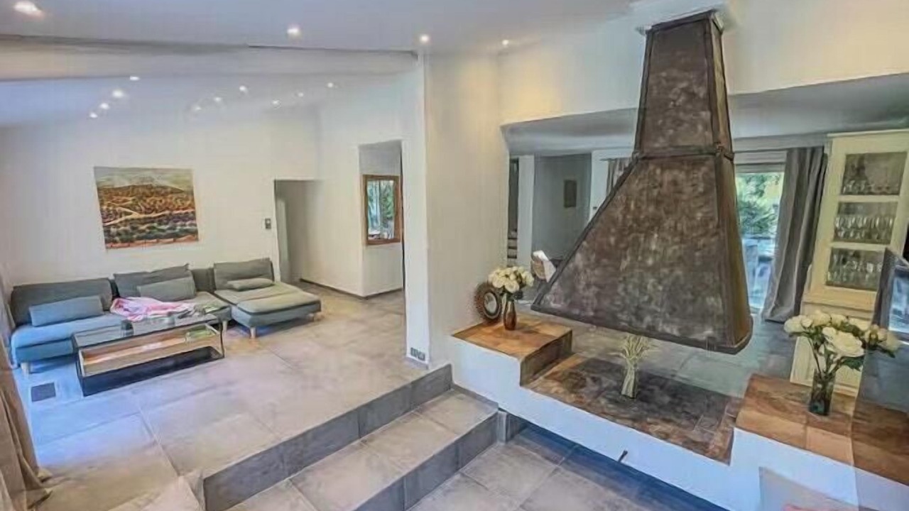 Photo of Livingroom in Fuveau