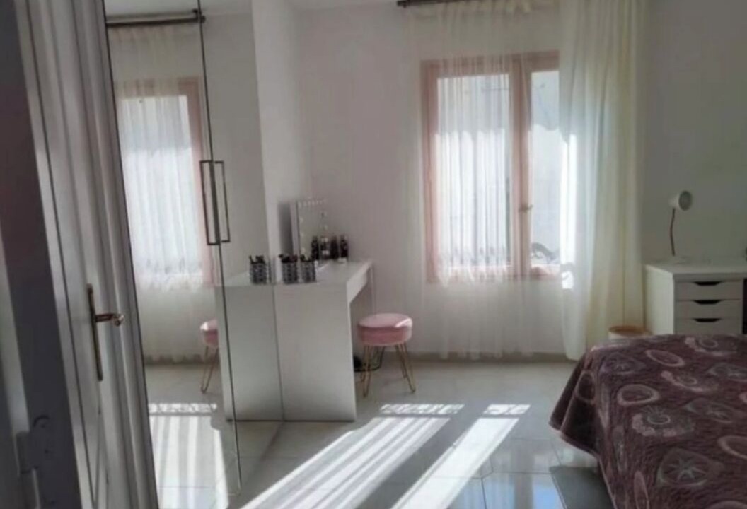 Photo of Bedroom in Carnot