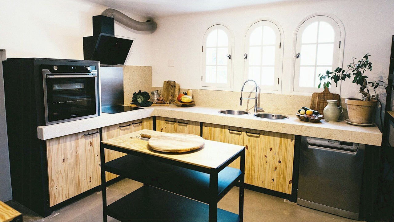 Photo of Kitchen in Cornillon-Confoux