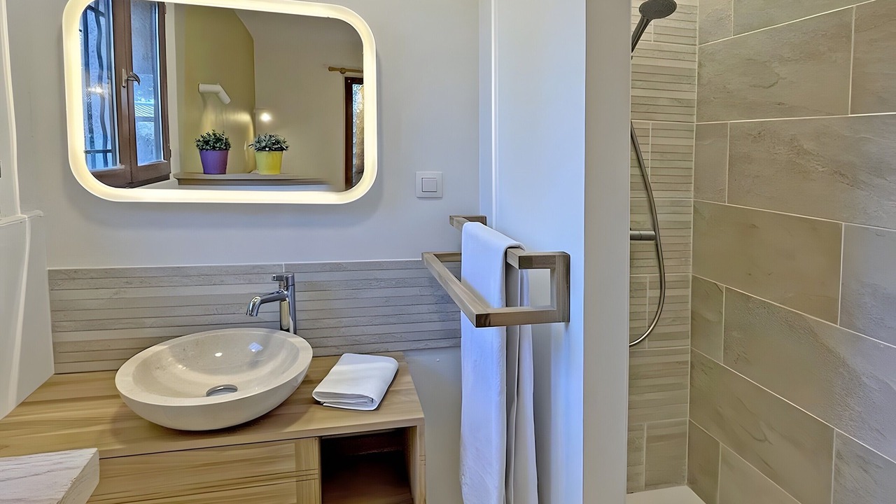 Photo of Bathroom in Le Thoronet