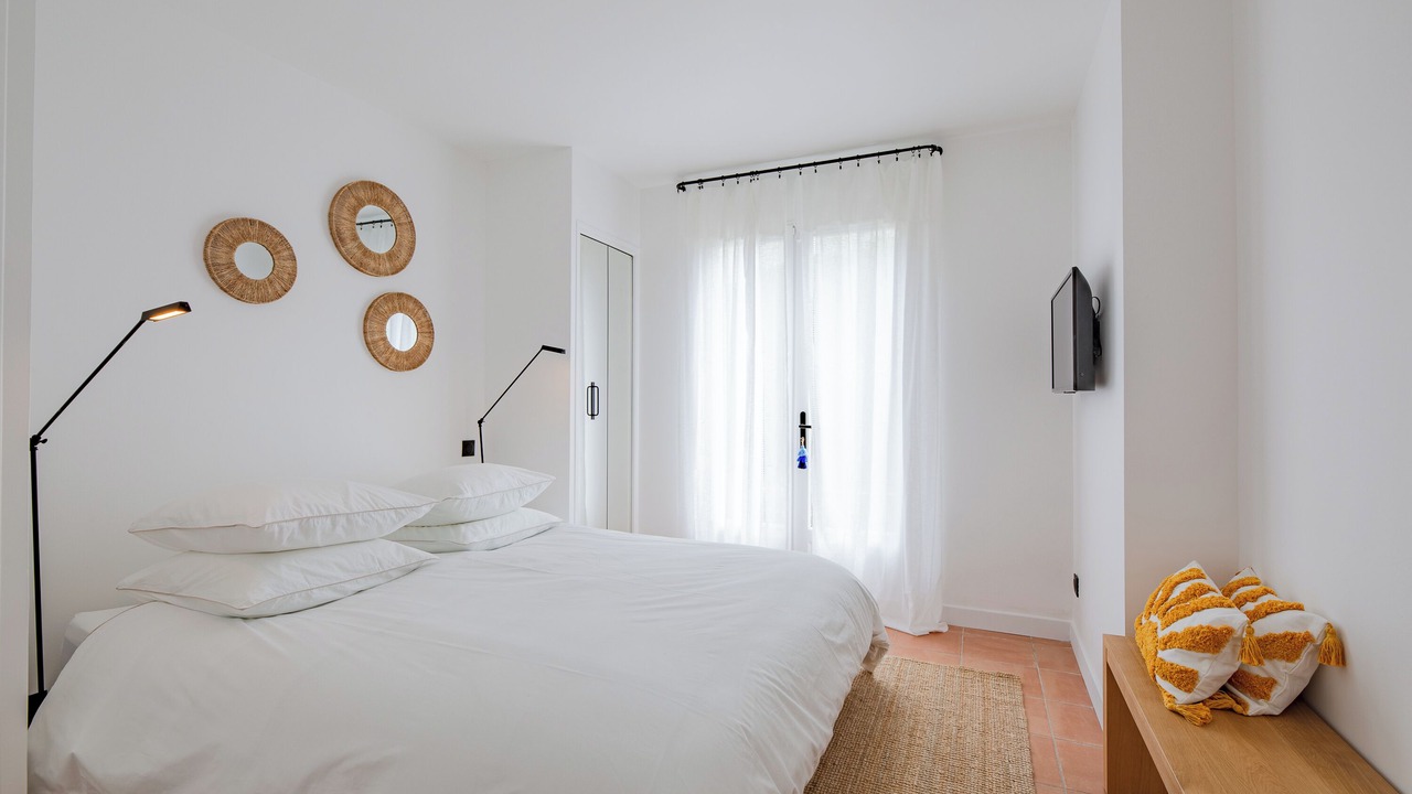 Photo of Bedroom in Guerrevieille