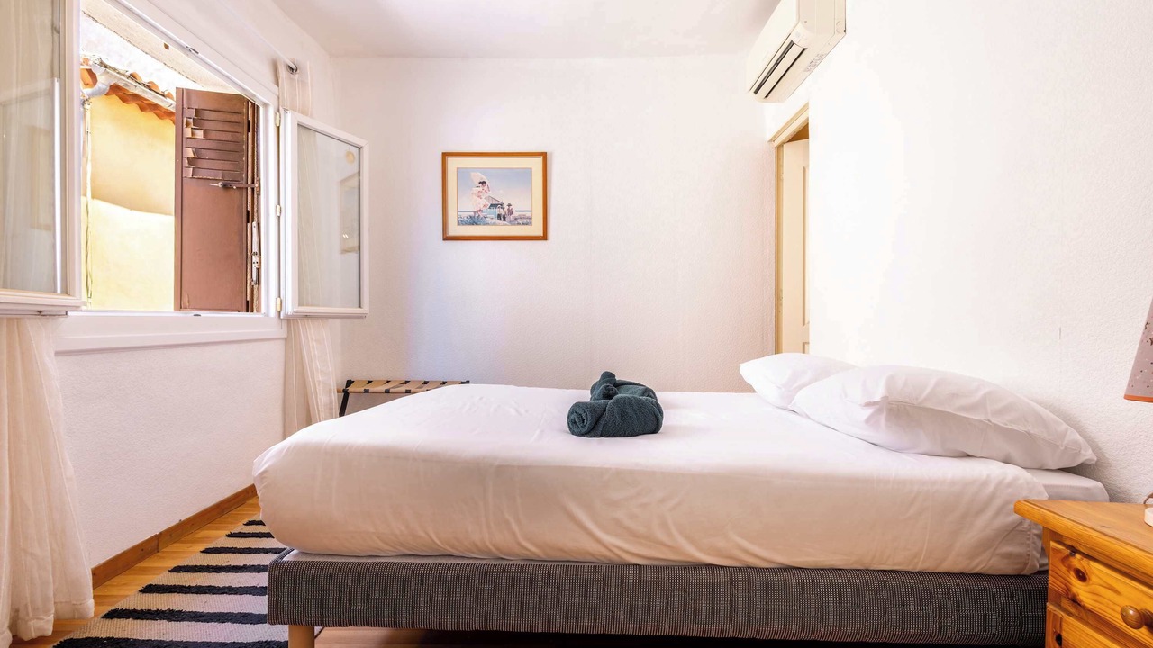 Photo of Bedroom in Villeneuve-les-Beziers