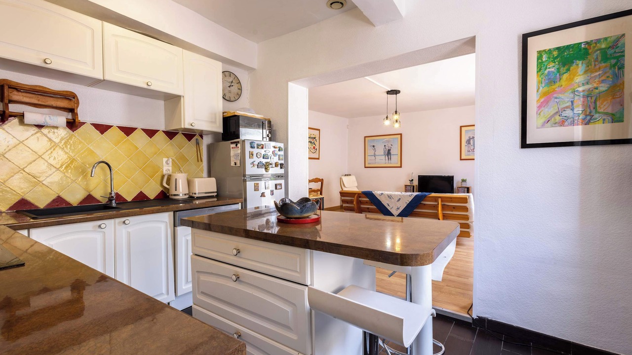 Photo of Kitchen in Villeneuve-les-Beziers