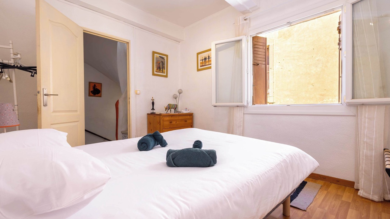 Photo of Bedroom in Villeneuve-les-Beziers