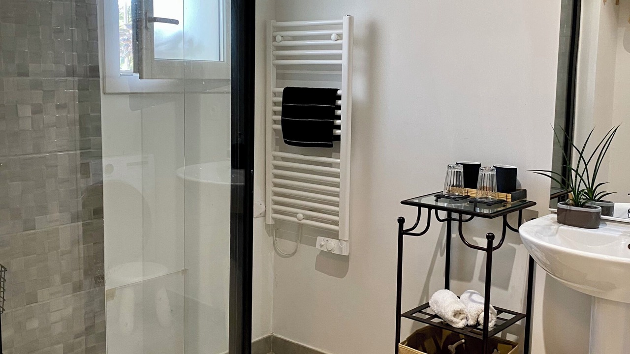 Photo of Bathroom in Noves