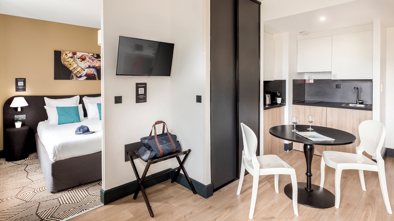 Photo of Kitchen in Quartier Administrations