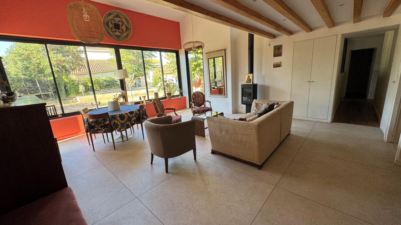 Photo of Livingroom in Saint-Barnabe