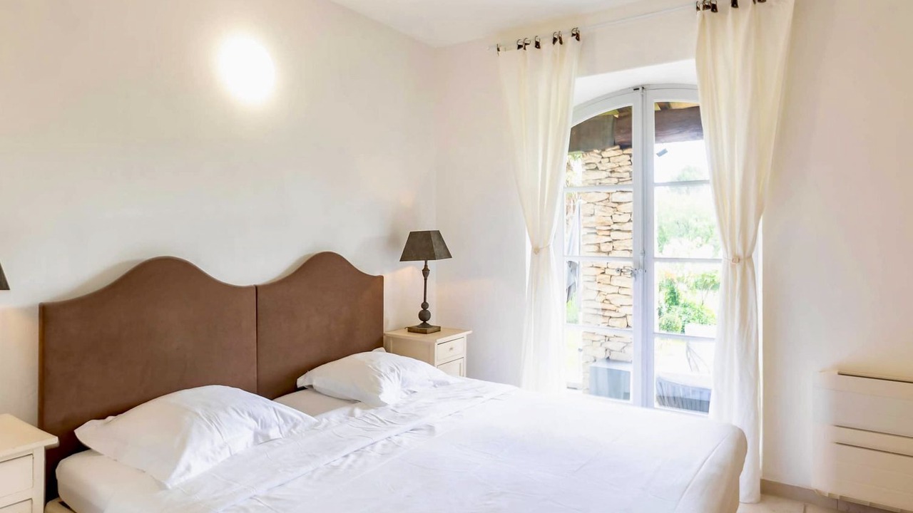 Photo of Bedroom in Bonnieux