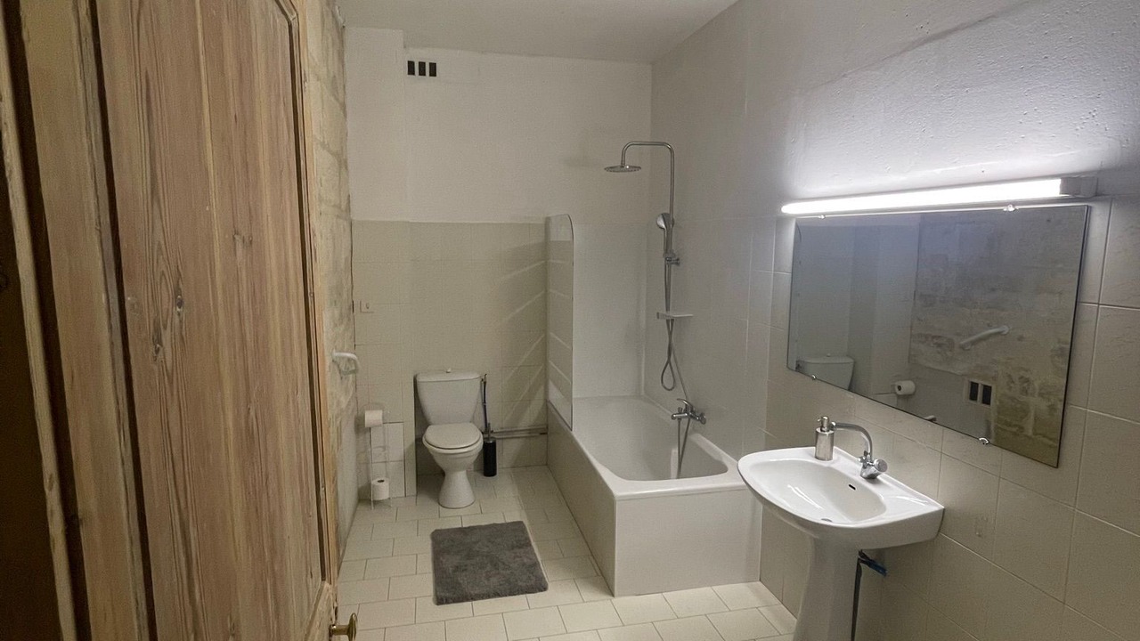 Photo of Bathroom in Beaucaire