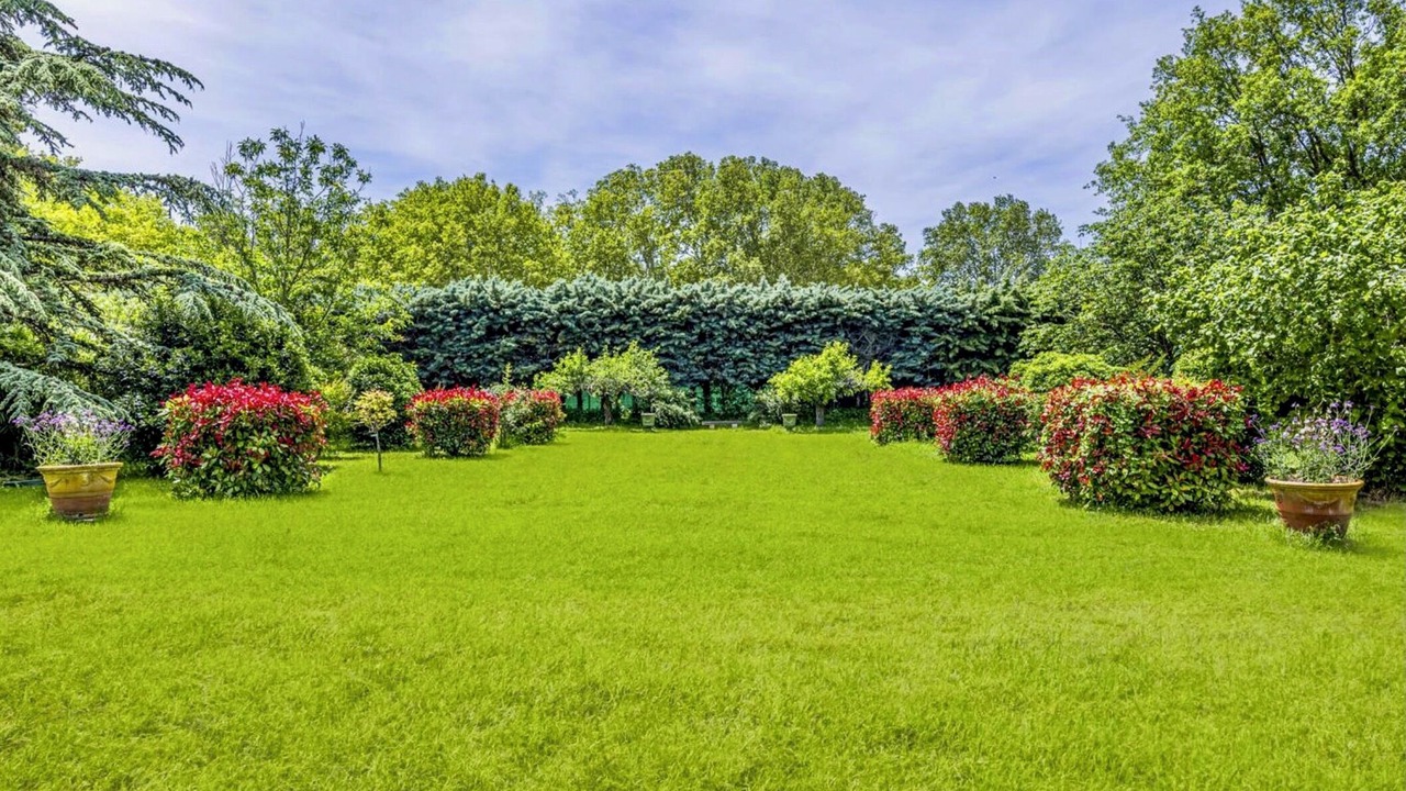 Photo of Outdoor in Beaucaire