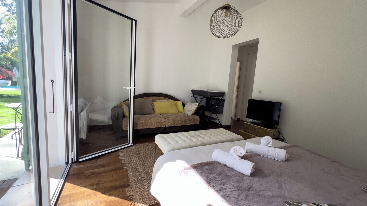 Photo of Bedroom in Roquefort-les-Pins