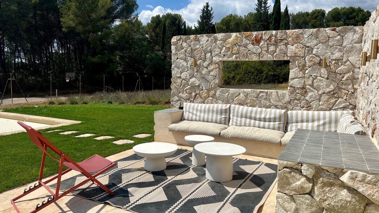 Photo of Patio Balcony in Eguilles