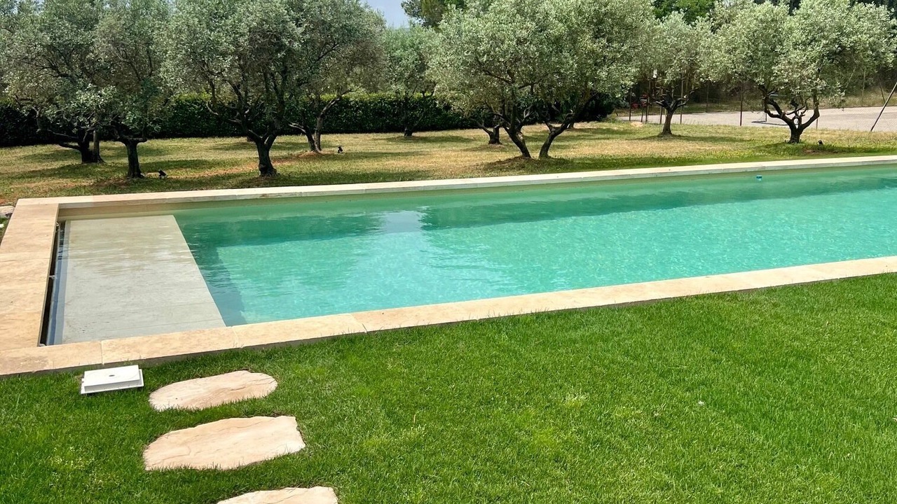 Photo of Outdoor in Eguilles