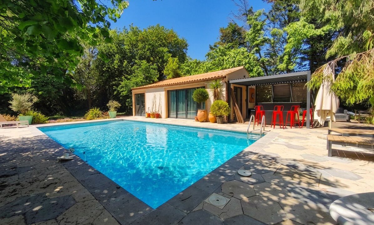 Photo of Outdoor in Eyguieres