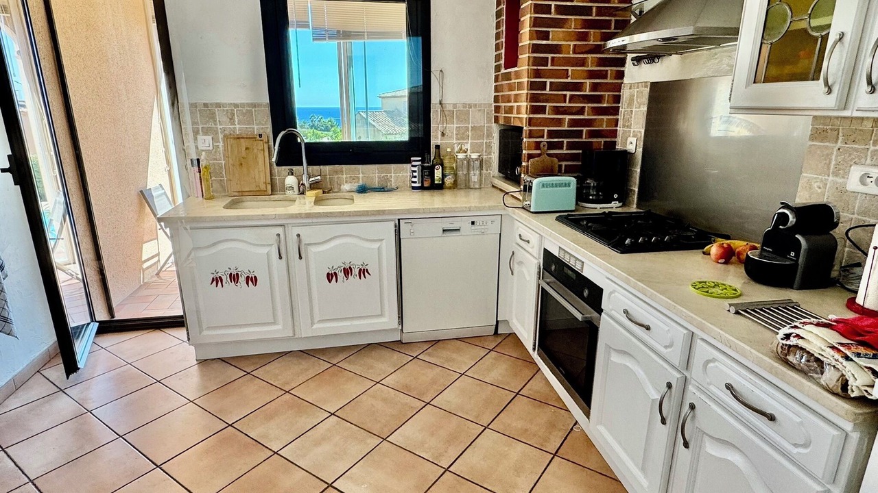 Photo of Kitchen in Sausset-les-Pins