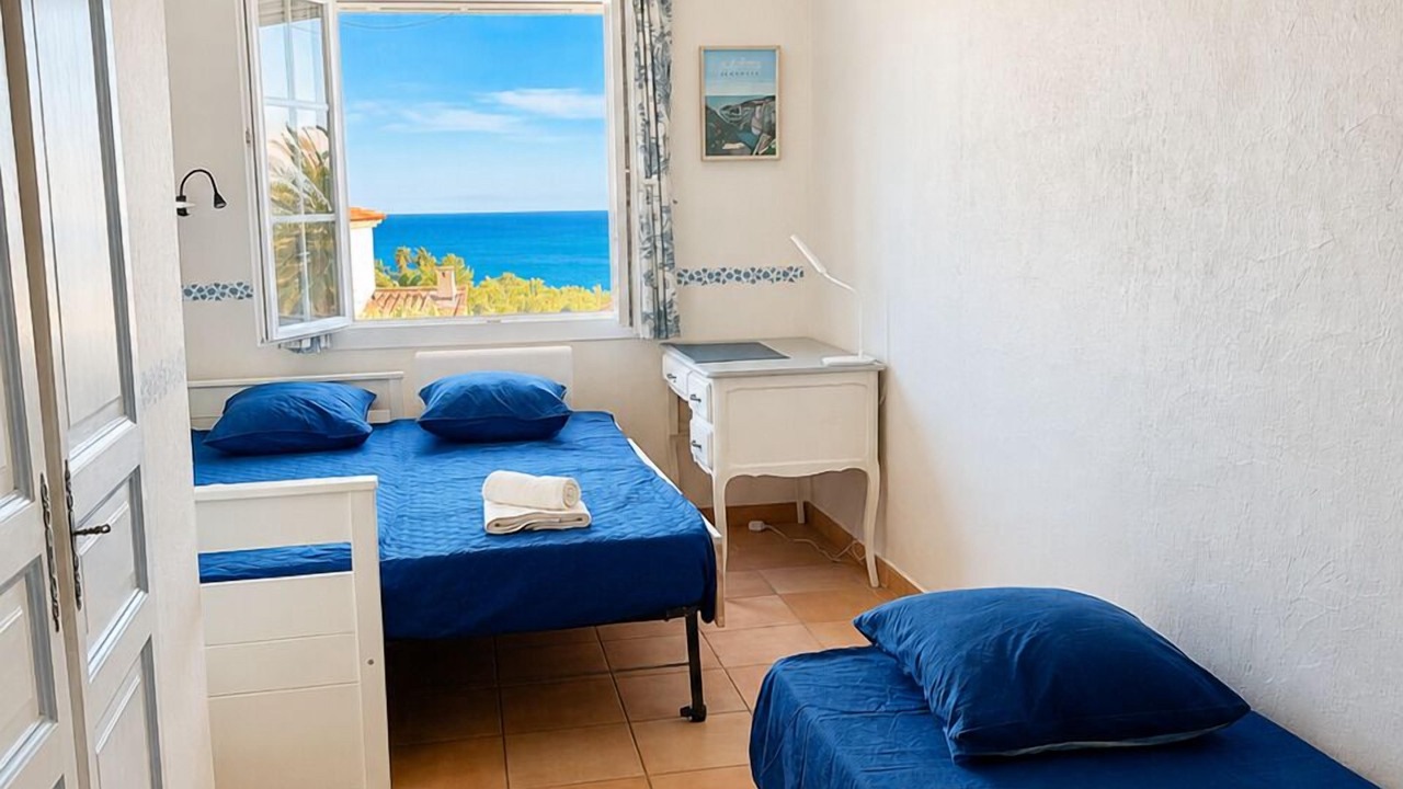 Photo of Bedroom in Sausset-les-Pins