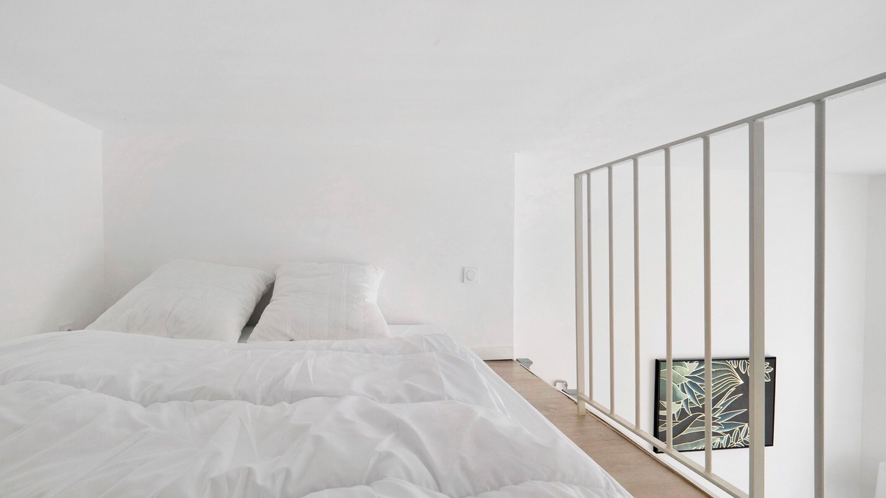 Photo of Bedroom in California - Pezou