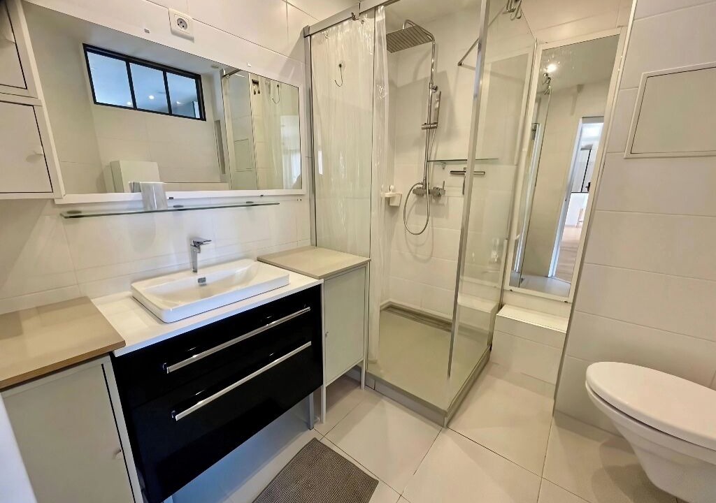 Photo of Bathroom in Mont Boron