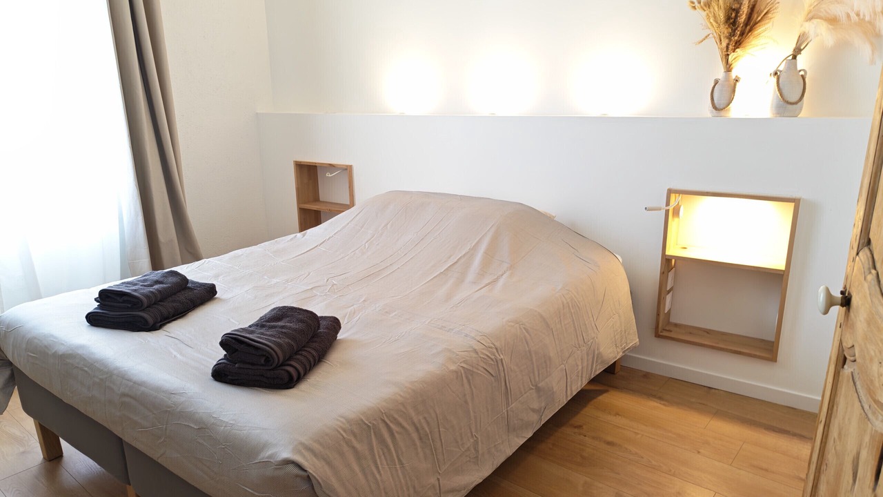 Photo of Bedroom in Entrevennes