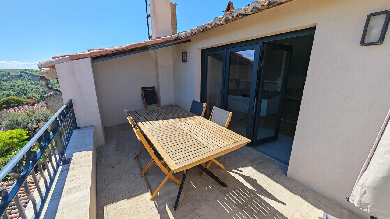 Photo of Outdoor in Entrevennes
