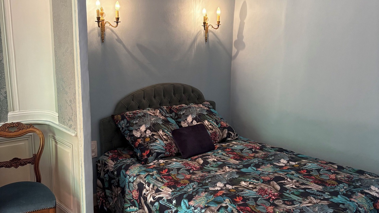 Photo of Bedroom in Saint-Chamas