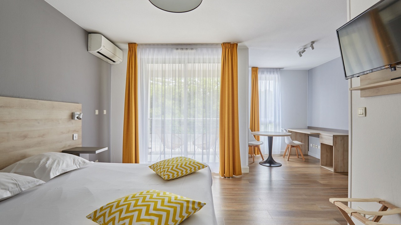 Photo of Bedroom in Aix-en-Provence