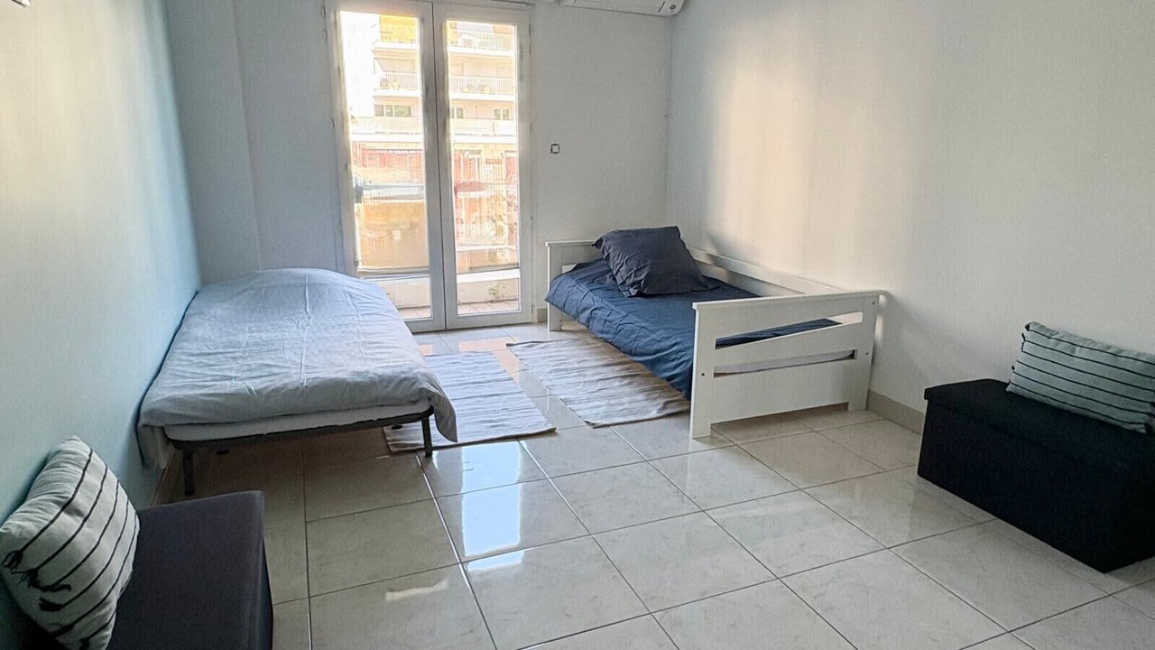 Photo of Bedroom in Prado - Republique