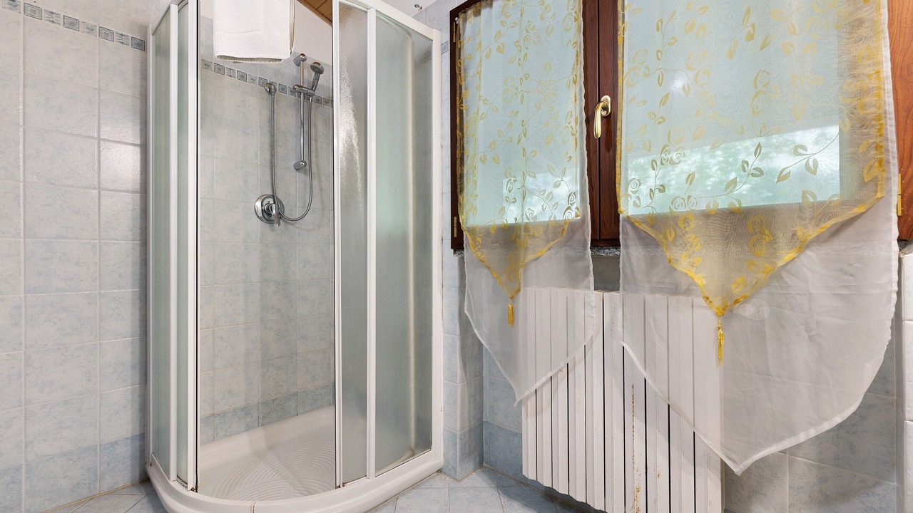 Photo of Bathroom in Gaino