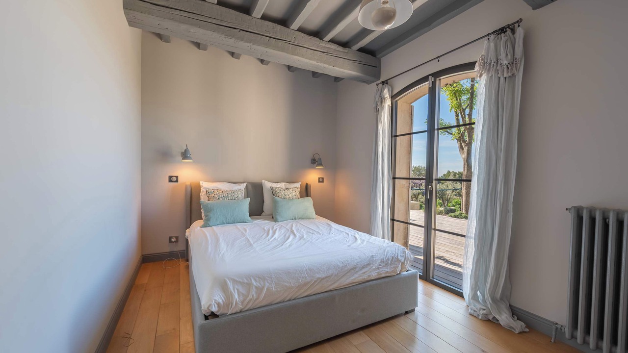 Photo of Bedroom in Maussane