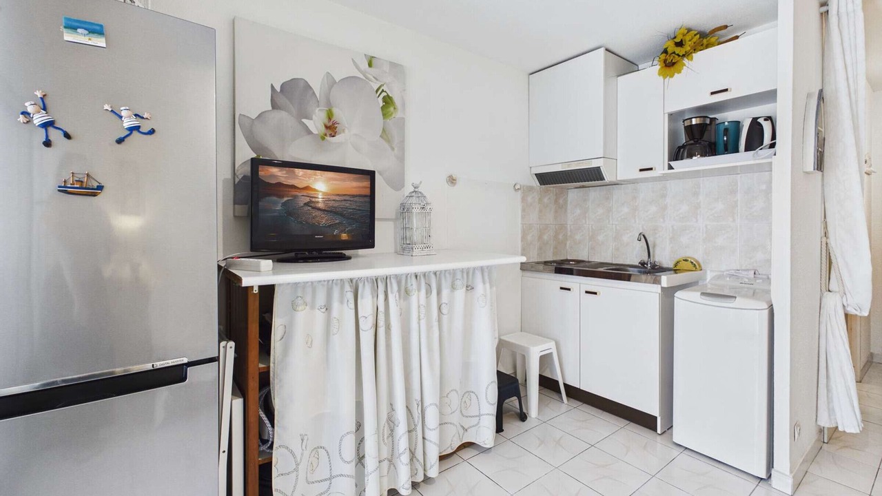 Photo of Kitchen in Marseillan Plage