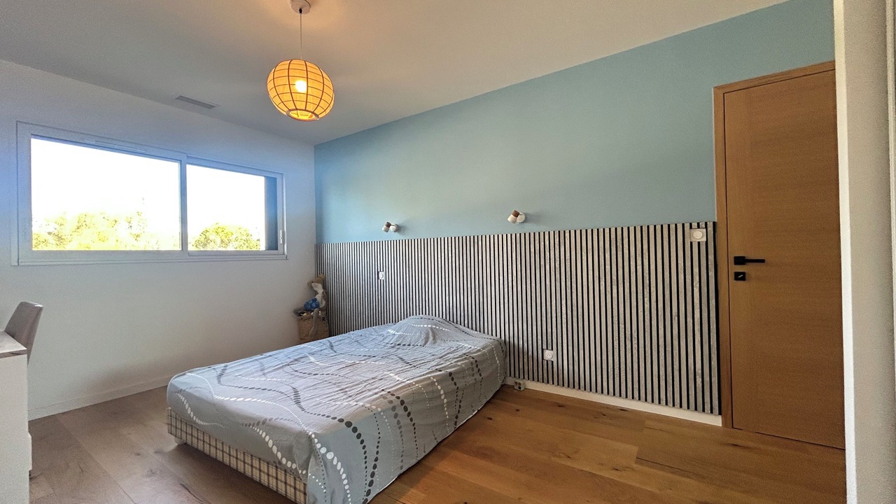 Photo of Bedroom in Saint-Clement-de-Riviere
