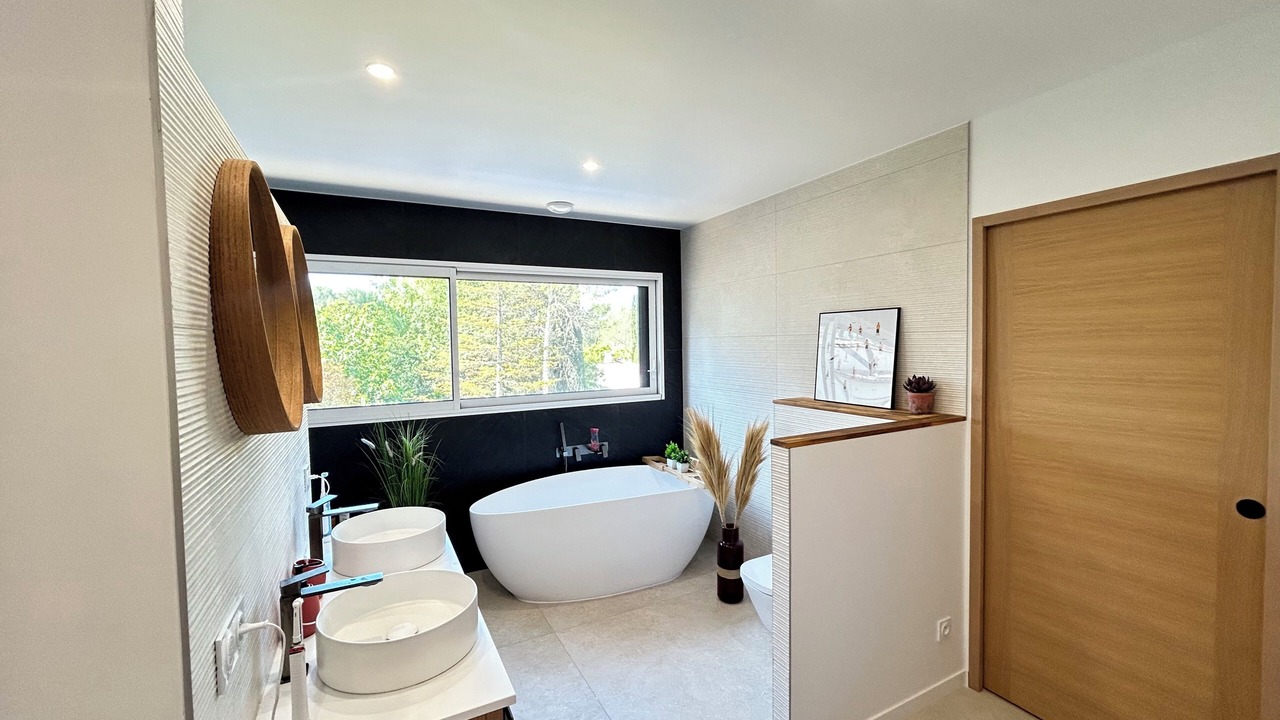 Photo of Bathroom in Saint-Clement-de-Riviere