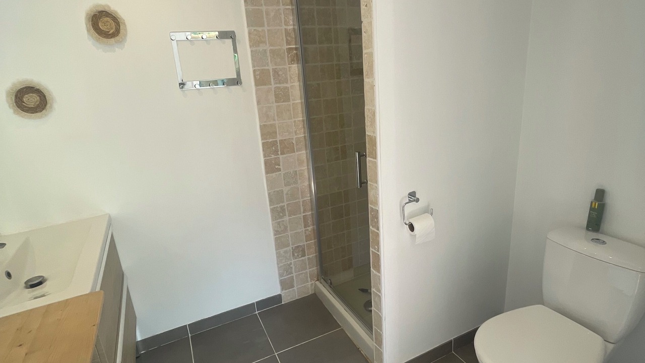 Photo of Bathroom in Capestang