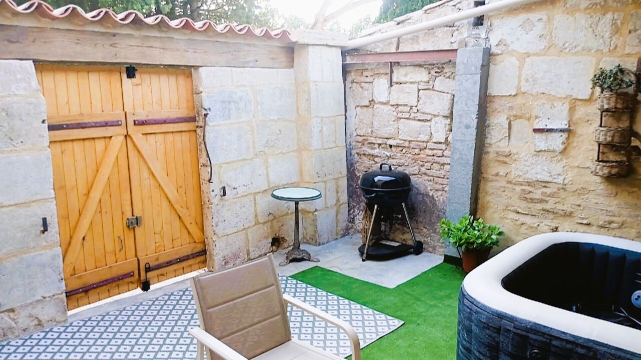 Photo of Patio Balcony in Bellegarde