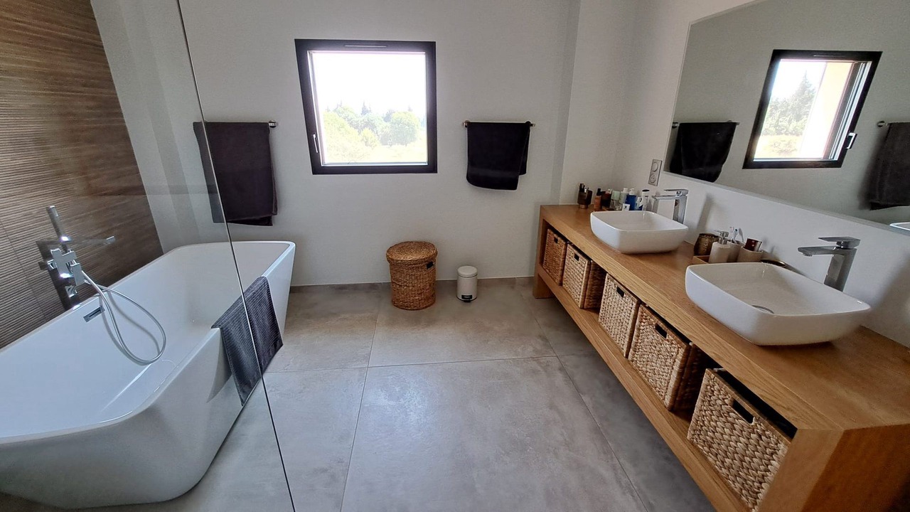 Photo of Bathroom in Tarascon