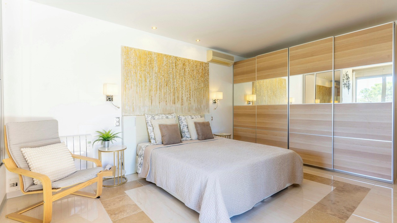 Photo of Bedroom in La Crau