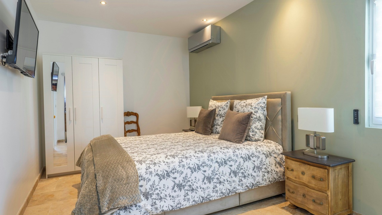 Photo of Bedroom in La Crau