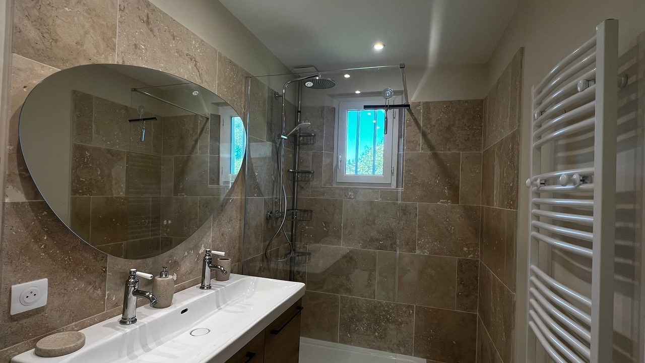 Photo of Bathroom in Salernes