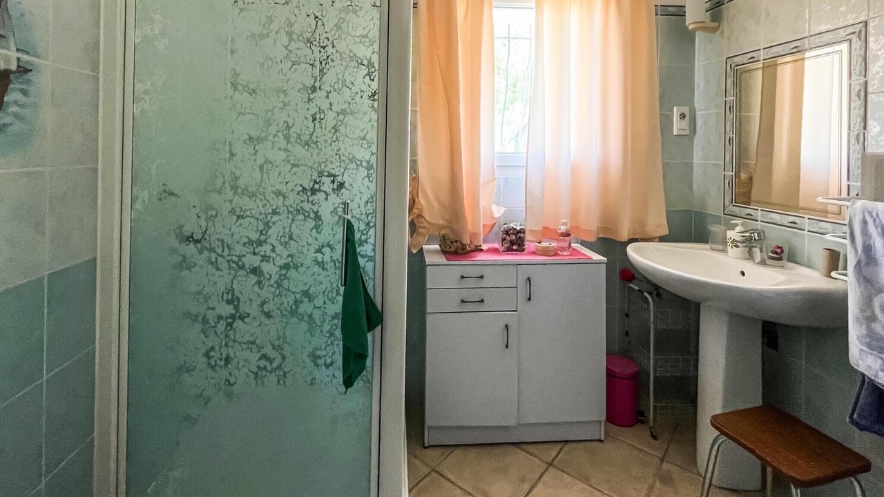 Photo of Bathroom in Senas