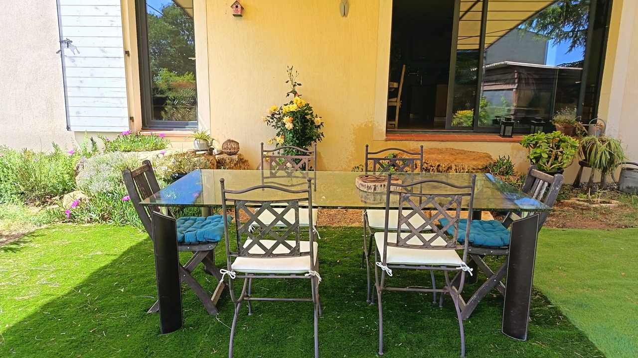 Photo of Outdoor in Aups