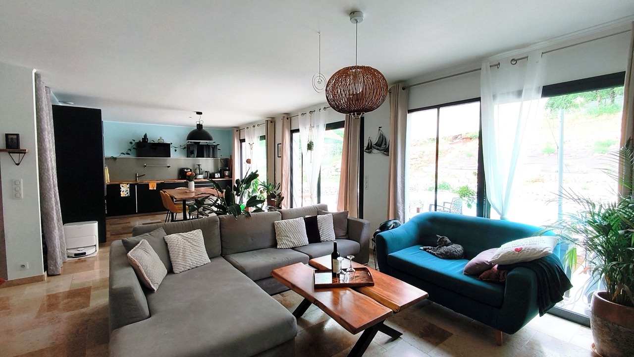 Photo of Livingroom in Saint-Cezaire-sur-Siagne