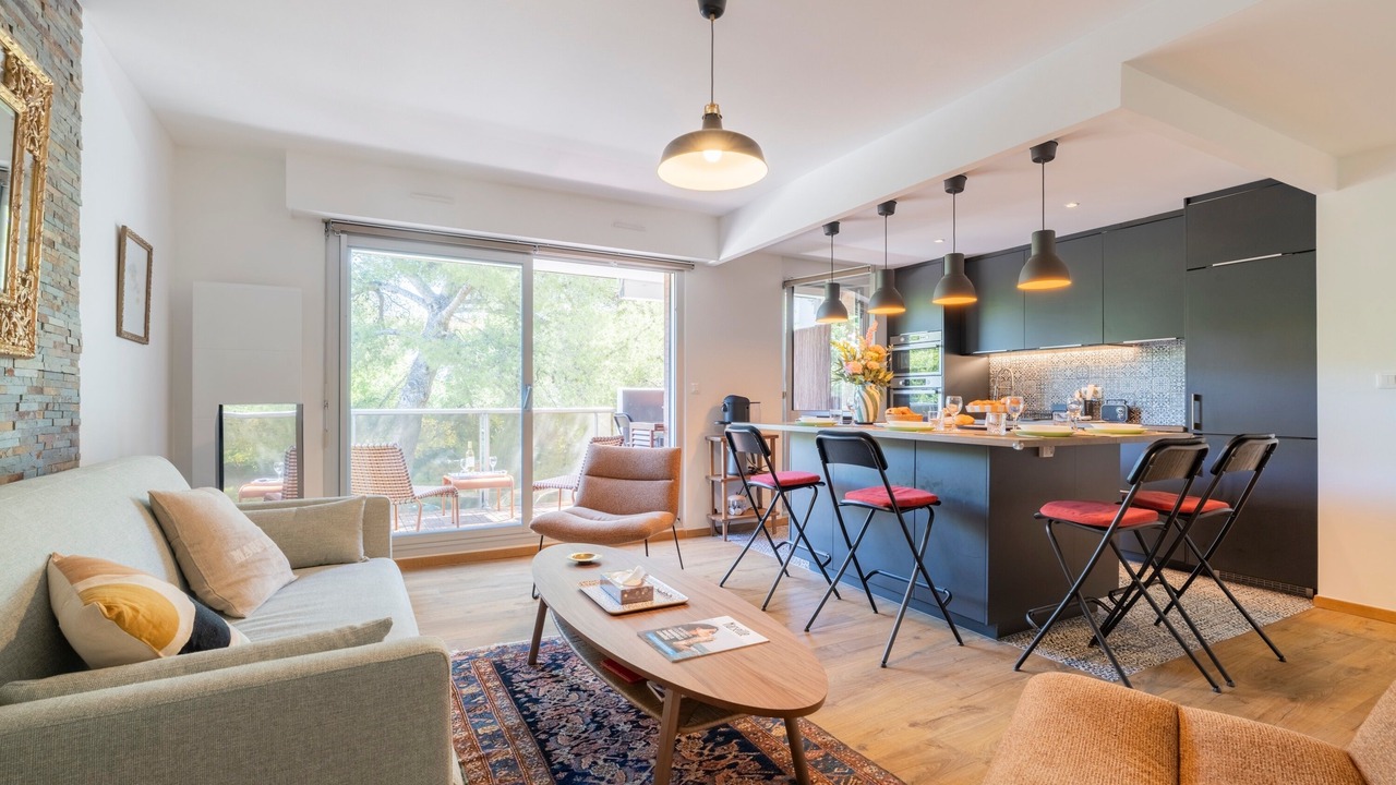 Photo of Livingroom in Prado-Perier