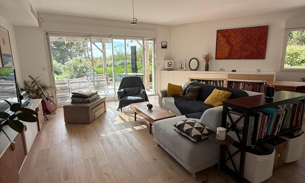 Photo of Livingroom in Endoume